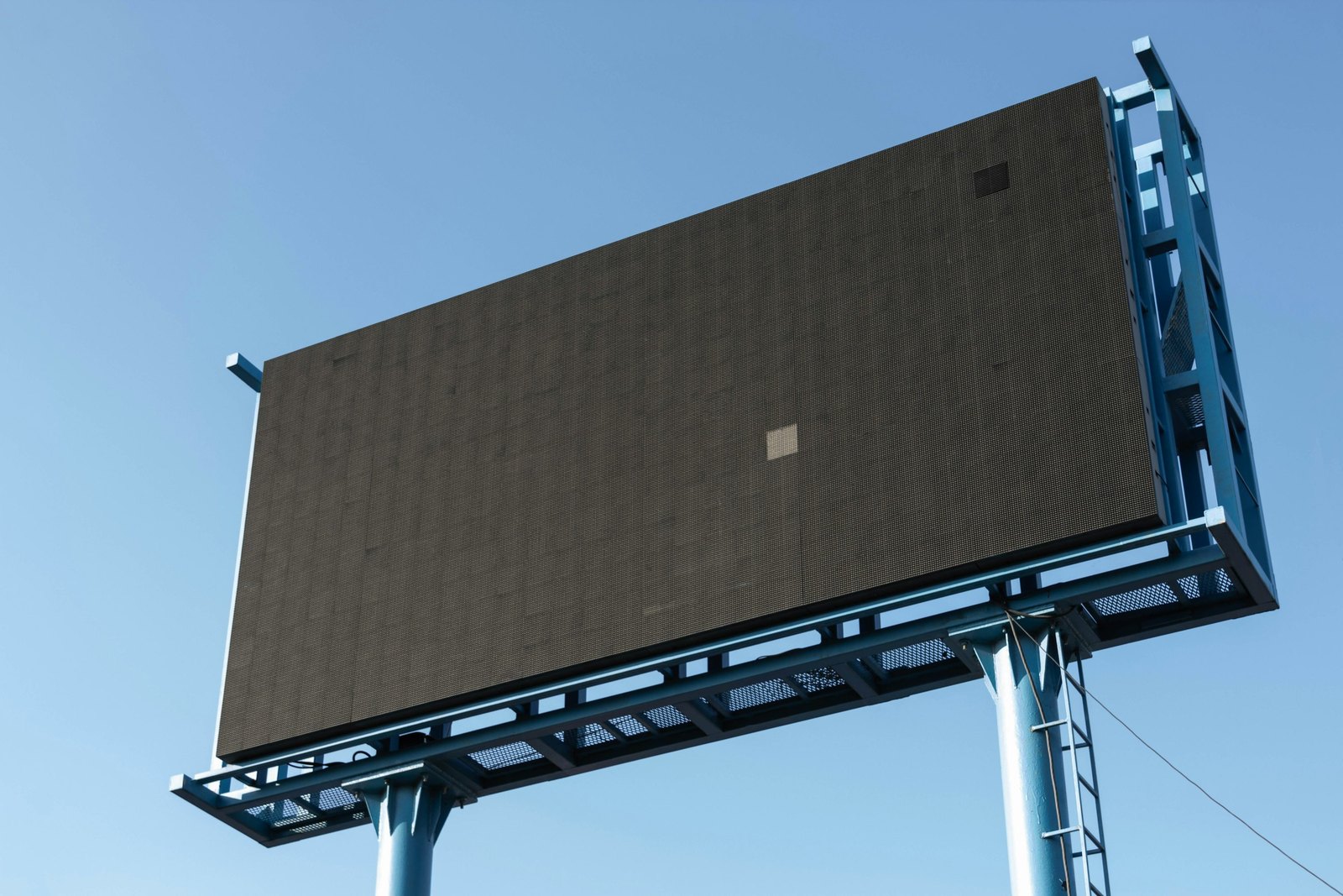NARVEND reference image: outdoor led displays installation